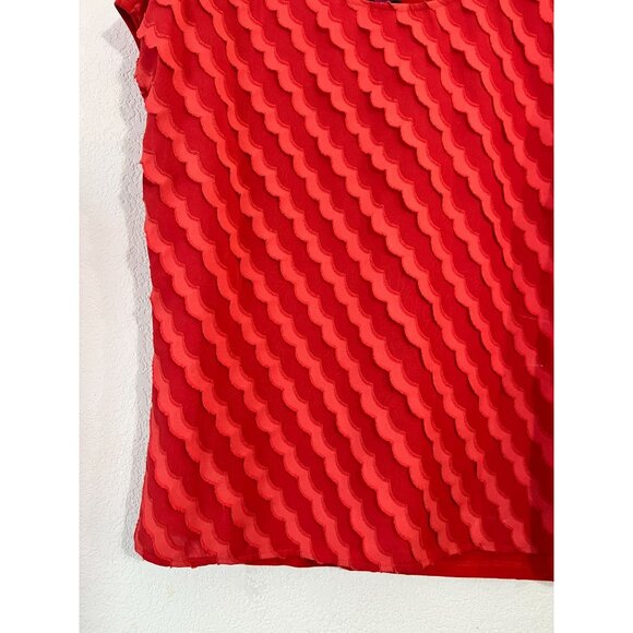 Vince Camuto Womens Red Textured Pattern Short Sleeve Top Blouse Medium Casual - Picture 2 of 12